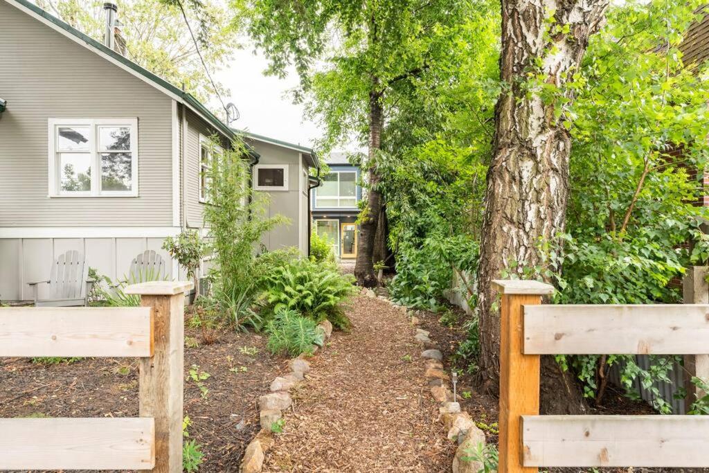 Modern, New & Industrial In Georgetown Villa Seattle Exterior photo
